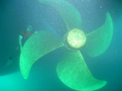 Propellor polishing Propellor polishing